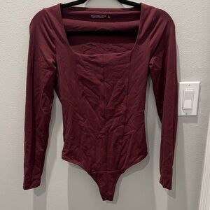 Square neck maroon Abercrombie and fitch longsleeve bodysuit
